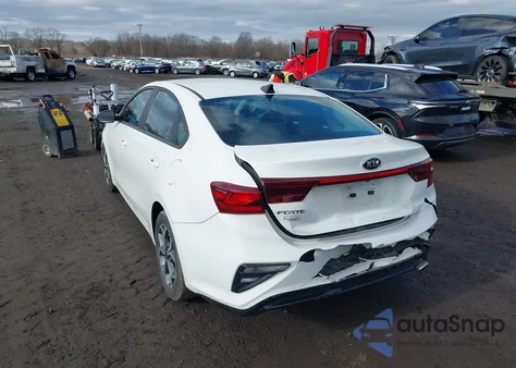 2021 Kia Forte Lxs из США, поврежденный, VIN 3KPF24AD0ME268105